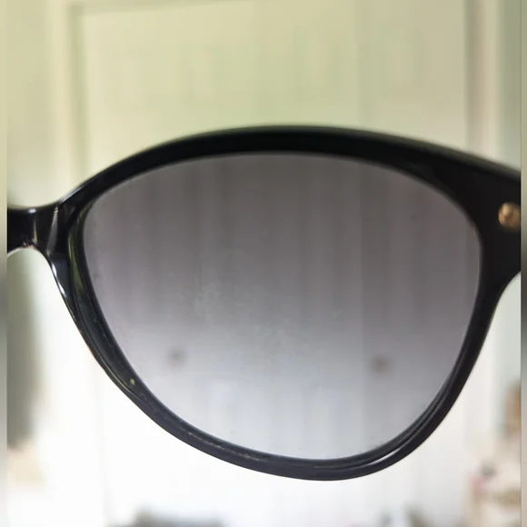 Burberry B 4216Black Polarized Gradient Sunglasses